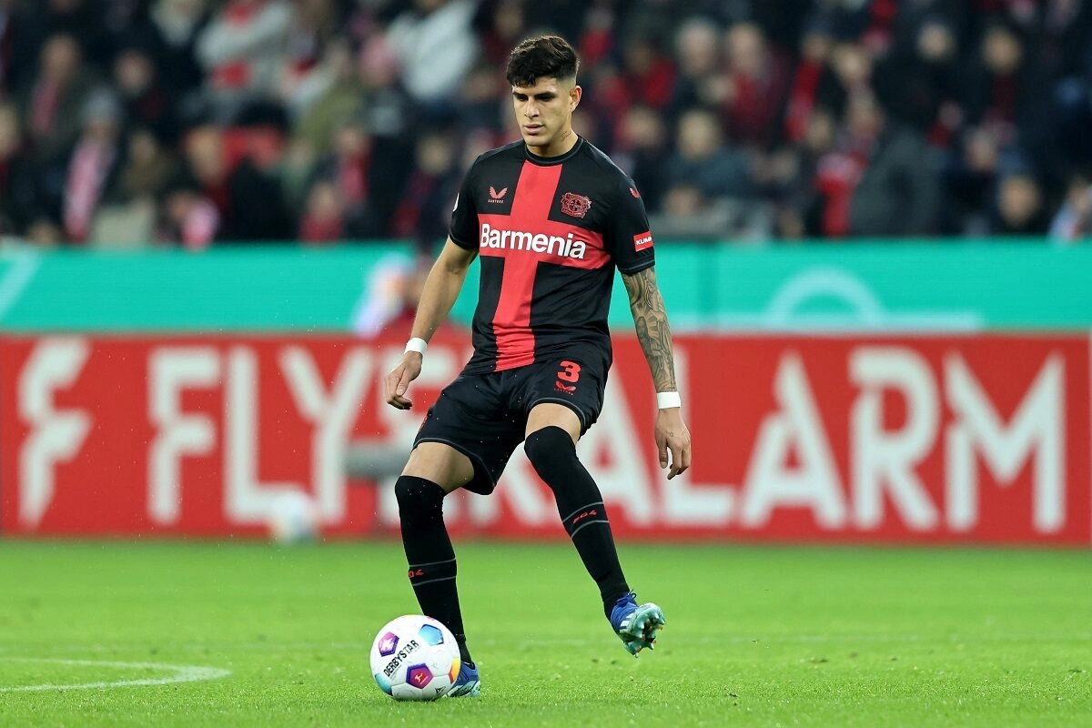 45 triệu bảng cho thương vụ Piero Hincapie